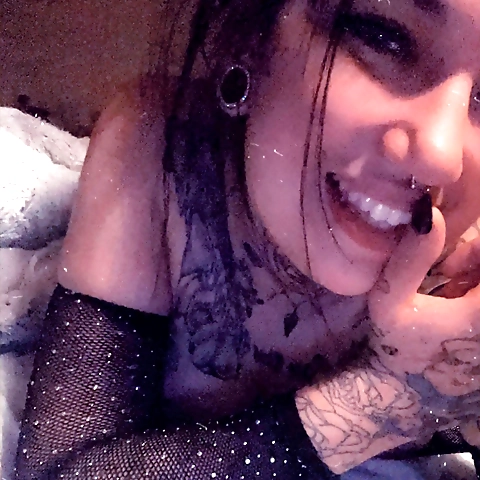 Miiissvickyy