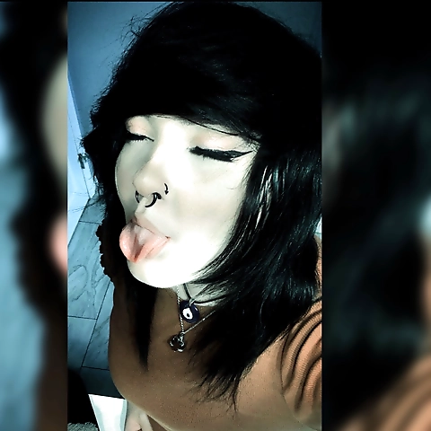 ♡Kryptic Stoner♡