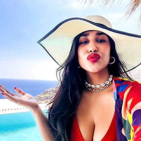 Exotic Sexy Curvy Babe 😈🔥❤️ Dm to chat 💬📲 I reply to messages 💋📞  Private access to my private ... Curvy roads lead to beautiful destinations 😉❤️ ... Curvy roads lead to beautiful destinations 😍🍑❤️ ... Chubby girls cuddle better 😉🧸😈 . . . + (Save & Share 