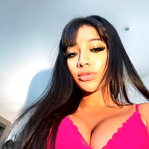 Yummy hunny 🍯 ... Hey babe welcome to my premium page! I’m very proud to say that I’m the biggest british bengali creator/pornstar in the world! 🥹🙈 🌍 I’ve worked very hard to get to where I am now and intend to keep working hard! The main goal OnlyFans profile picture