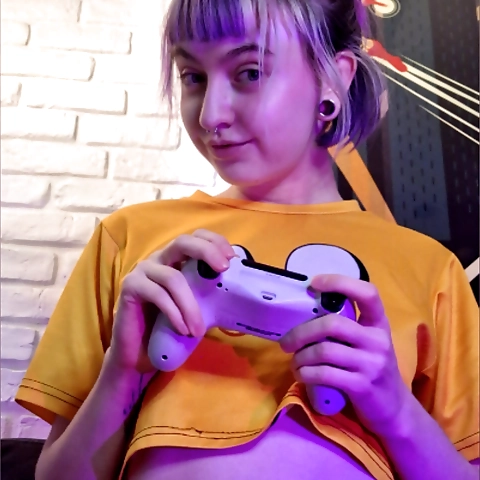 Zoe    SUBMISSIVE GAMER IN OnlyFans profile picture