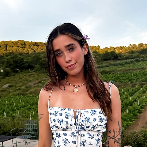 FREE sex tape in messages as soon as you subscribe! 10 minutes long!  * FREE DICK RATES * anal!! * daily explicit photos and videos  * limited PPV messages! * FULL videos 5-20min * B/G, G/G, and G/G/G * naked tiktoks! * Masturbation and solo toy play vide