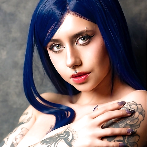 Ellie  your web waifu