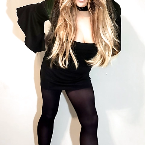 CROSSDRESSER PRINCE ALBERT