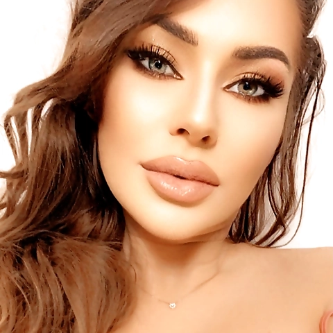 Nylon Goddess Sandra