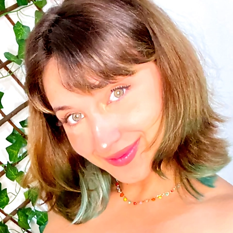 Alice  1k  explict content on feed