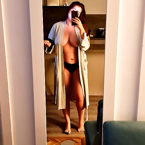 - OnlyFans profile picture
