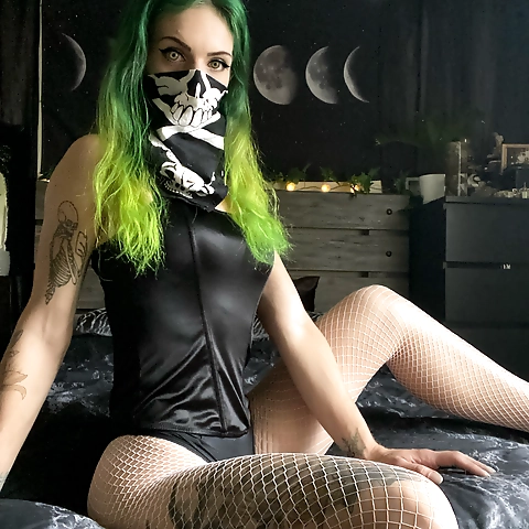 - OnlyFans profile picture