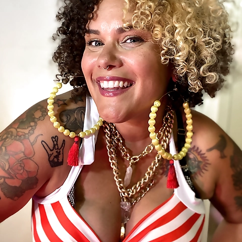 Steph SupernovaThickassthighssavelives