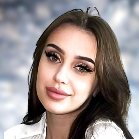 🌸 Sweetness wrapped in a playful tease, I’m here to ignite your curiosity and leave you wanting more. With my soft smile and those enchanting eyes, there's an allure that whispers secrets only the chosen few will uncover 😏💖 Slide into my DMs with 