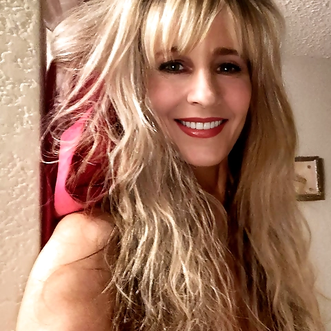 Playmate 🎀 Kimberly ... A girl that Loves her Camaro& sex