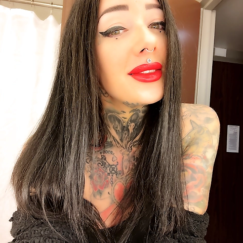 My showgirl show from a recent gig in TN 🖤⚡️ ... Ready for a night of shows in knoxville! Tonight ill be doing my cowboy and wild shows. ... 2022 Playboy Cover Model & Playmate 2022 Best Modern Burlesque 2021 Miss Nude World