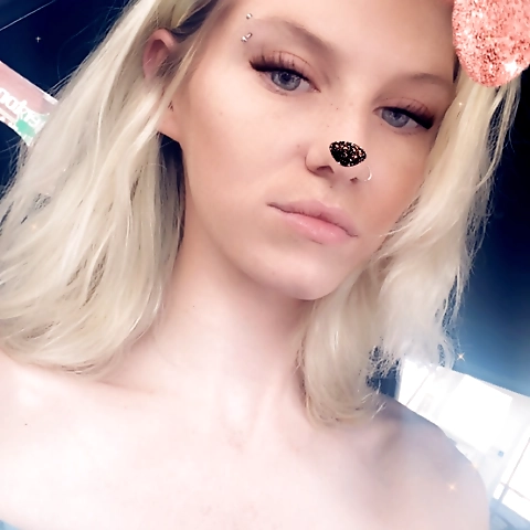 - OnlyFans profile picture