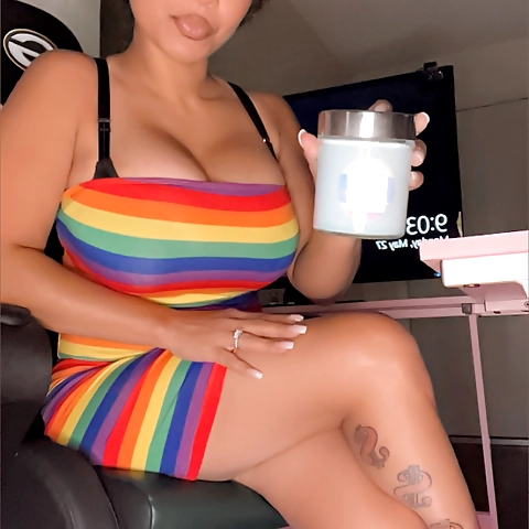 Delicious Candy w The Perfect Body