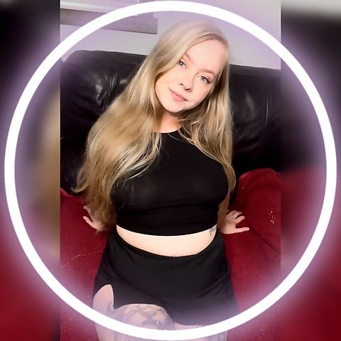 I’m your average girl next door except I love cream pies & giant cock! ... I'm 19 and love playing with my tight pussy 🙈 I love cream pies and anal also! ... cc💖 Cream pie lover with braces ... pies & giant cock! ... My main page 👉🏻 Https://onlyfans.com/c