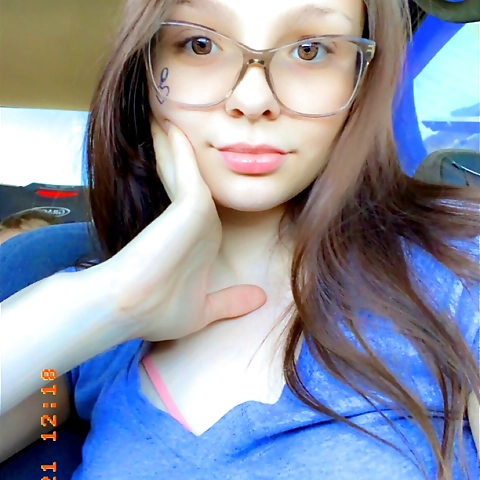 Hey baby!😌 cum and watch me!❤️ Watch me touch my tight. Wet. Pussy. 💦 Wanna talk dirty to me daddy🤫😉 Dm for any requests😈 Bend me over😉 that’s how I like it🥵 Do not copyright, save or use elsewhere legal actions will apply.