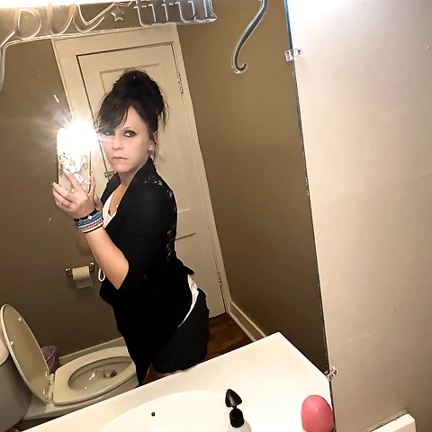 Tell me what you'd like to see 😏 I am down for anything and everything 🐱 My pussy will get so wet and slimy for you ,🥵 It's so tight and so pretty. I have a nice round juicy booty that jiggles 🍑 I can make you cum in seconds 🍆💦 Also I have a video of me s