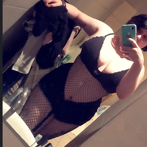 Hey daddy, like what you see? wanna come play with me? 😉 ❤️ Me - 💦Toys 💦Nudes 💦 Big tits 💦 Fat ass 💦 Tight wet pussy VIP - 🍆 EXPLICIT CONTENT 🍆 Cock rating 🍆 Sexting 🍆Personal videos / request videos 🍆 Fetish 🍆nudes VIP - @daddies_good_girl ...