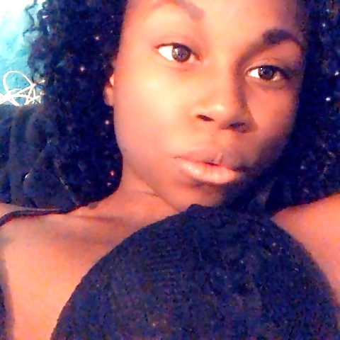 23 years old with a nice round ass and a tight pussy🥵