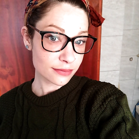 MARIA  yOUR NEW fAVORITE