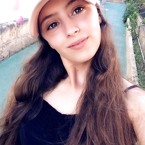 El  Petite British Geordie