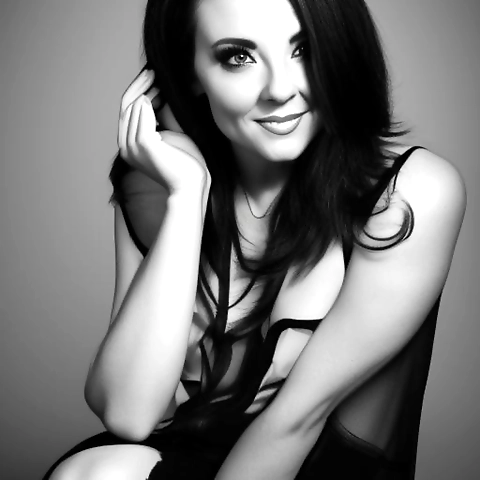 Erika Chanel  Custom Vid Queen