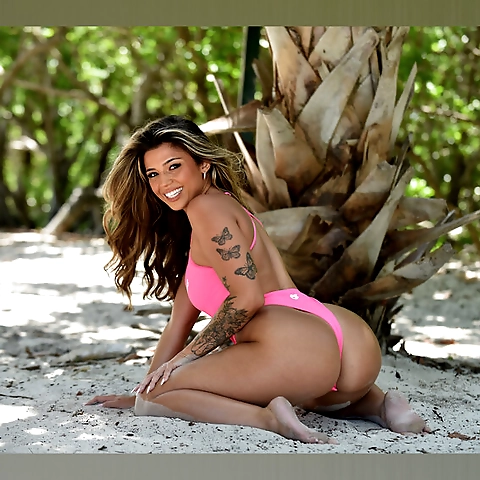 Ryalie RoseWet  Creamy PussyFREE PAGE OnlyFans profile picture