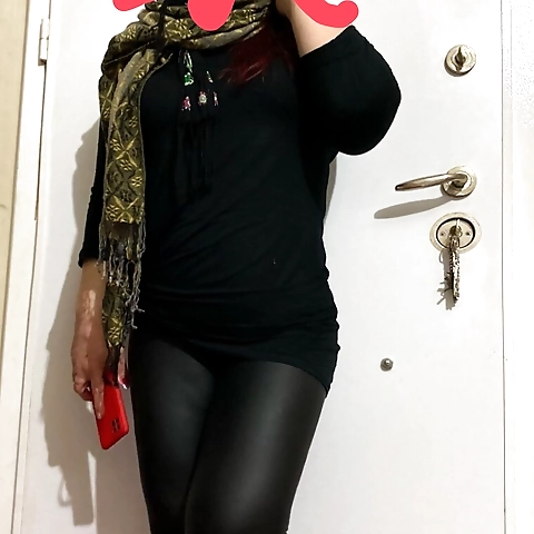 Hijab free OnlyFans profile picture