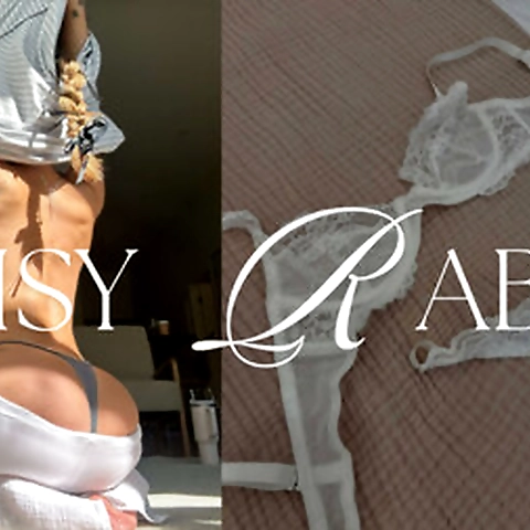 - OnlyFans profile picture