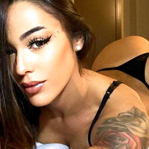 - OnlyFans profile picture