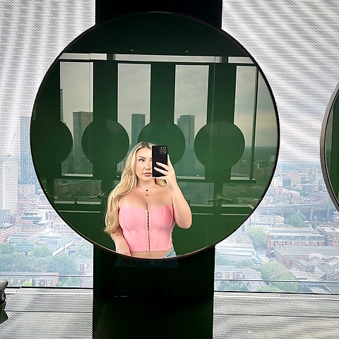 H O L L I E OnlyFans profile picture