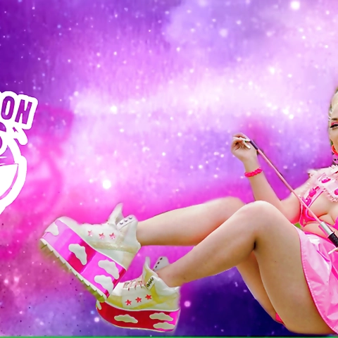 - OnlyFans profile picture