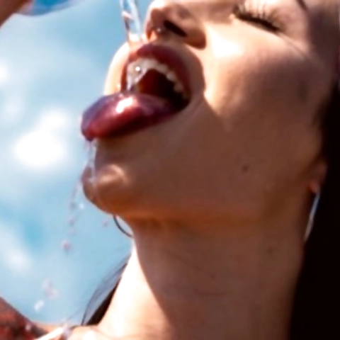 - OnlyFans profile picture