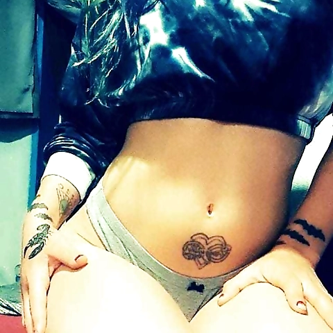 - OnlyFans profile picture