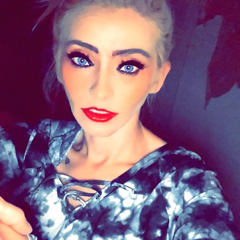 - OnlyFans profile picture