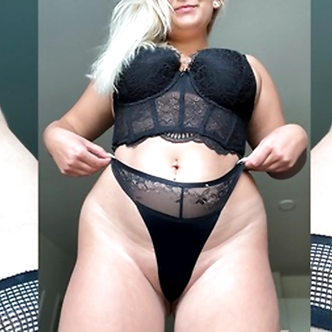 - OnlyFans profile picture