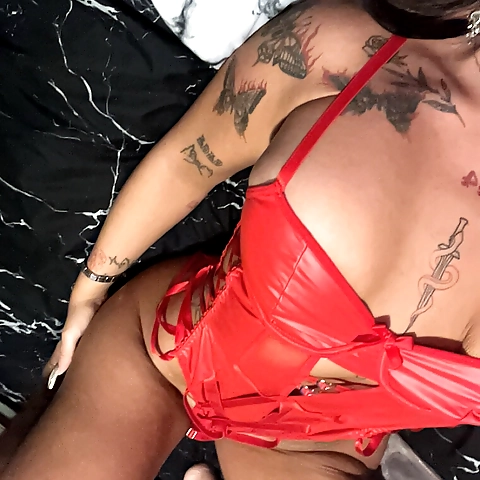 - OnlyFans profile picture