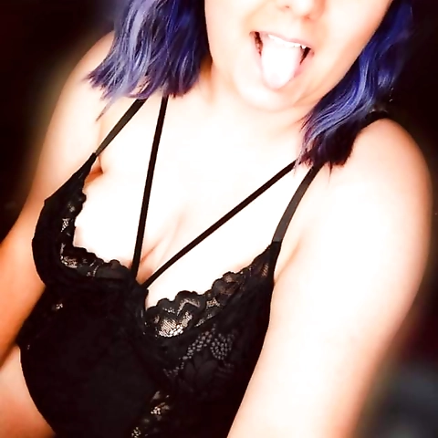 - OnlyFans profile picture