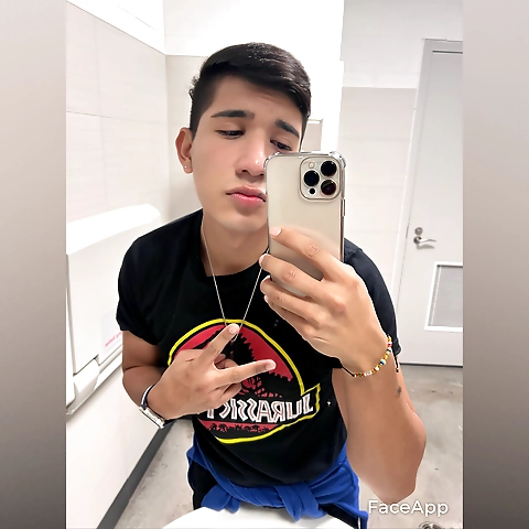 Your Perfect Match with @alan_cervantes on OnlyFans Finder!